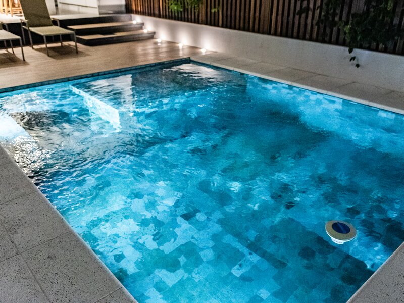 Pool umbauen, Einfamilienhaus